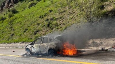 GÜMÜŞHANE (AA) – Gümüşhane'de bir otomobilde çıkan yangın söndürüldü. Serdar