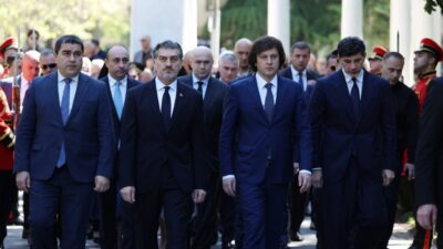 - Gürcistan Başbakanı İrakli Kobakhidze:
- "300 bin Gürcü, faşizme karşı