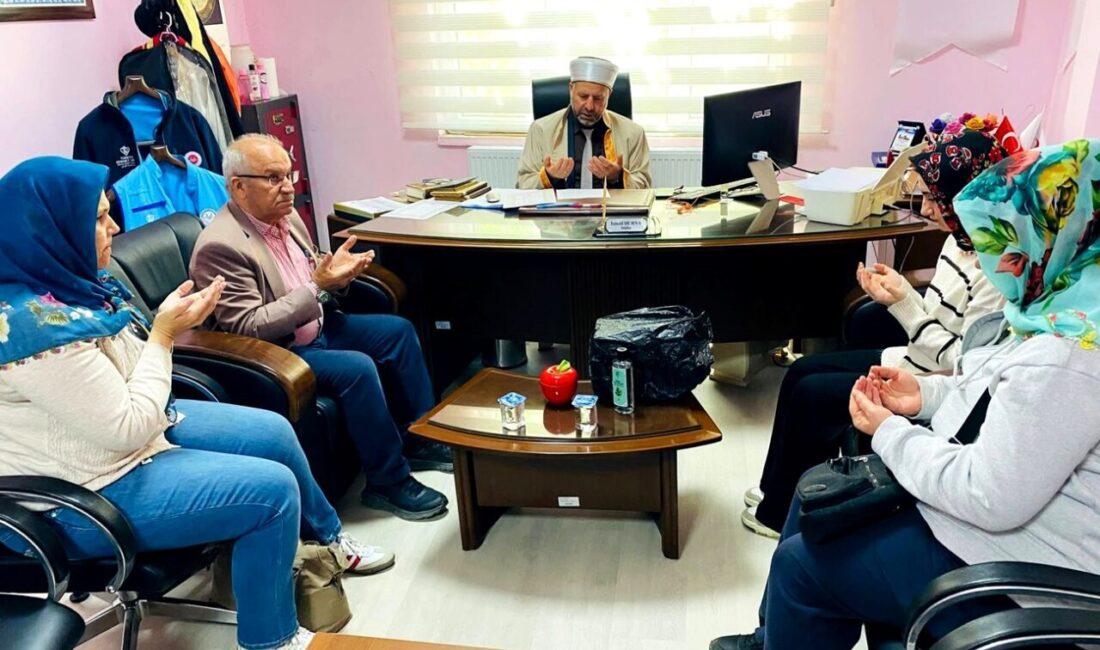 ÇANAKKALE (AA) – Çanakkale'nin Gelibolu ilçesinde Gürcistanlı Valeria Gurgenadze, Müslüman