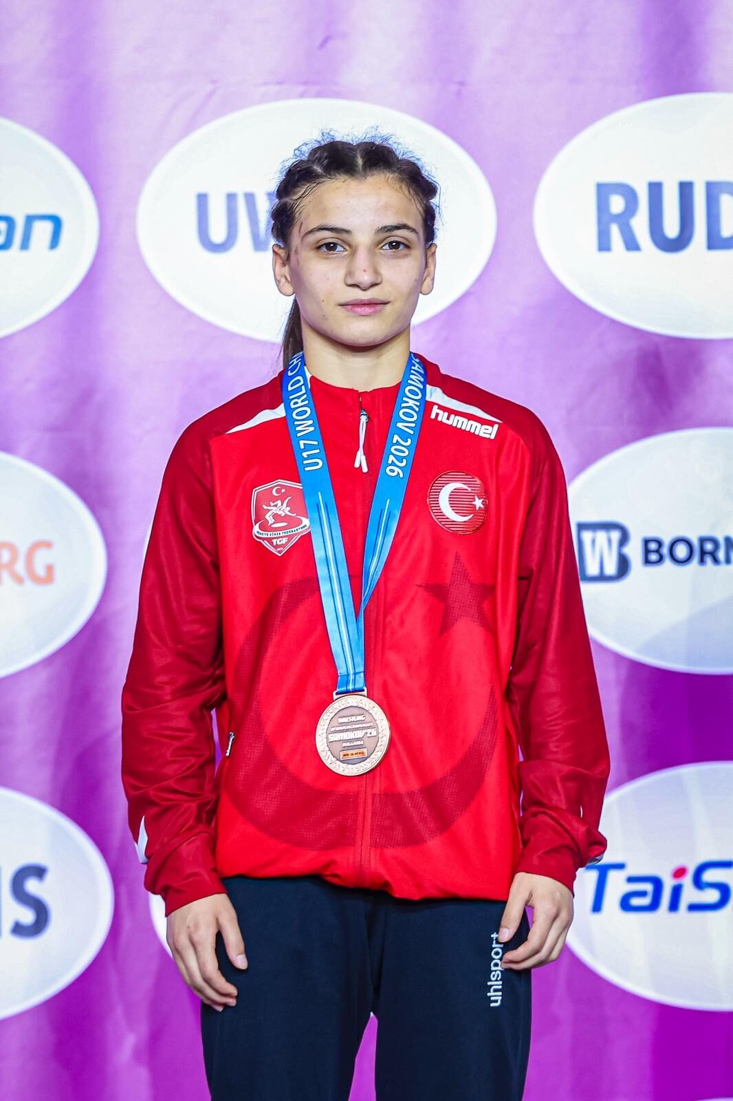 - Milli kadın güreşçi Şirin Askara, bronz madalya kazandı