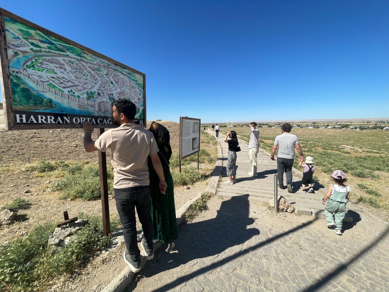 - Konik kubbeli evleri ve tarihi mekanlarıyla Güneydoğu turizminin parlayan