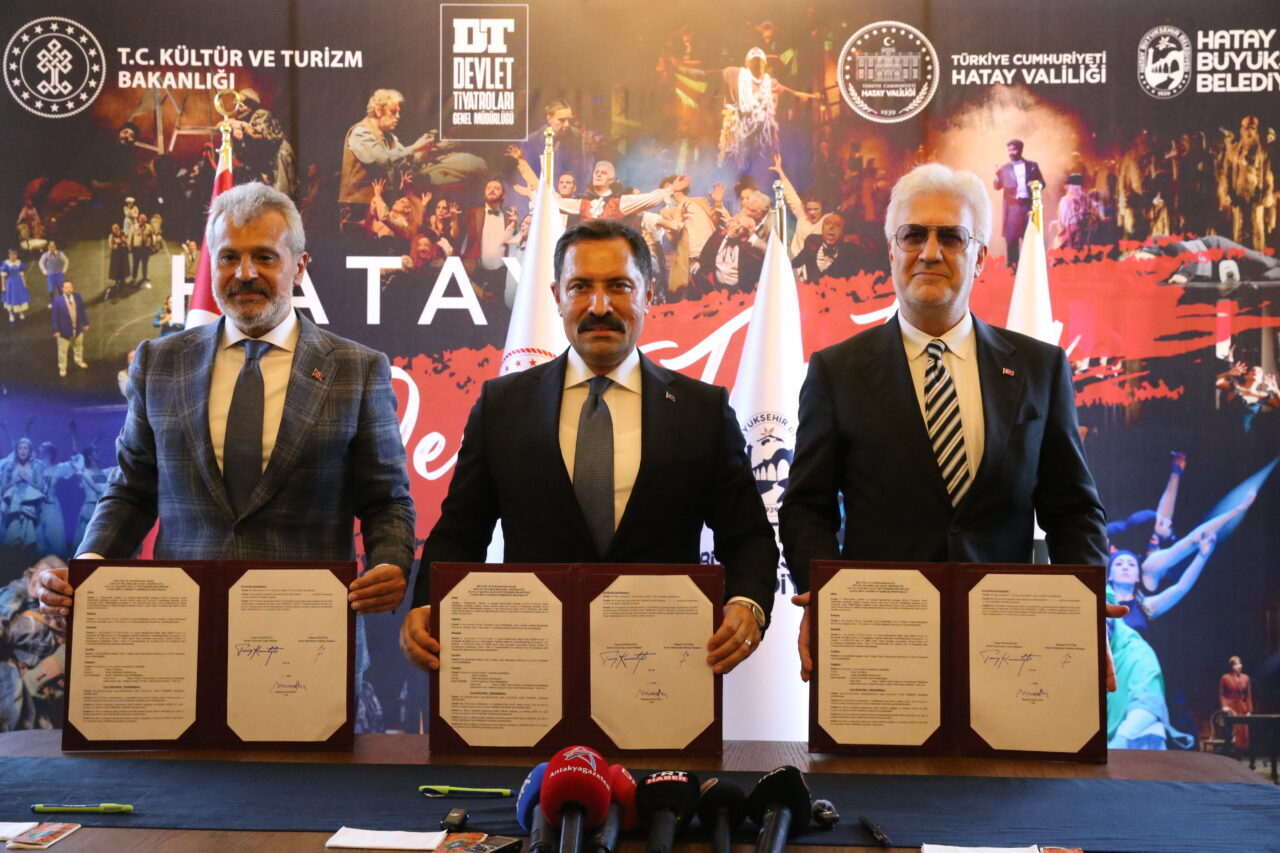 - DT Genel Müdürü Tamer Karadağlı:
- "Böylesine köklü bir şehirde