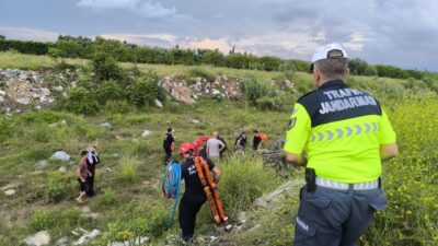 HATAY (AA) – Hatay'ın Dörtyol ilçesinde devrilen traktörün altında kalan