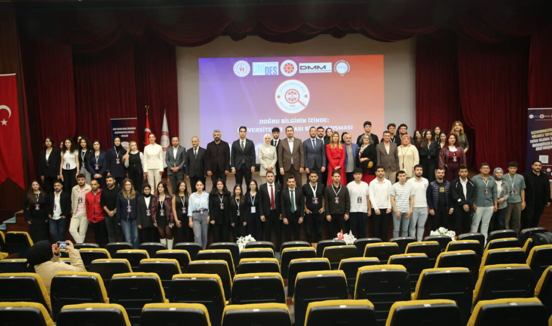 HATAY (AA) – Hatay'da 7 üniversitenin katılımıyla düzenlenen "Doğru Bilginin