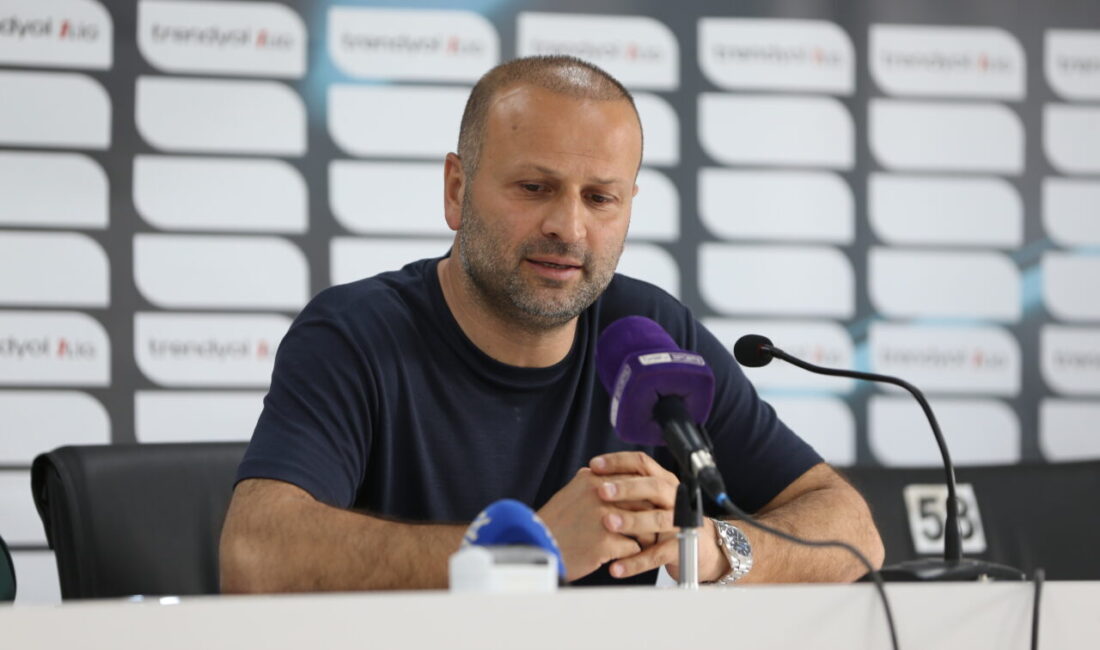 - Atakaş Hatayspor Teknik Direktörü Bekir İrtegün:
- "Hatayspor artık 2.