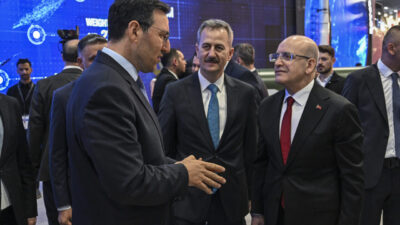 - "Savunma sanayisini gelecekte sanayide dönüşümün motoru olarak görüyoruz"
- "Sermaye