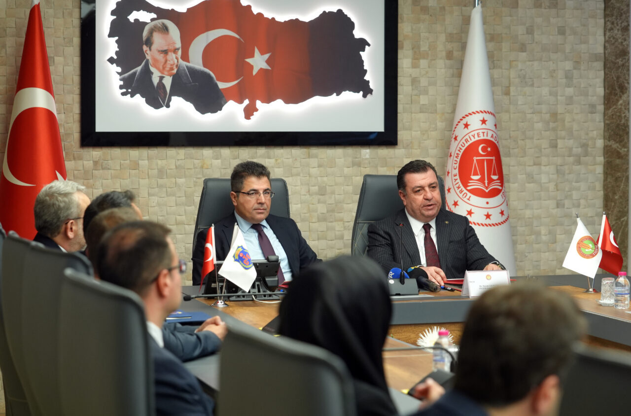 - Tarım İşletmeleri Genel Müdürü Hasan Gezginç:
- "Buradaki arkadaşlarımız hem