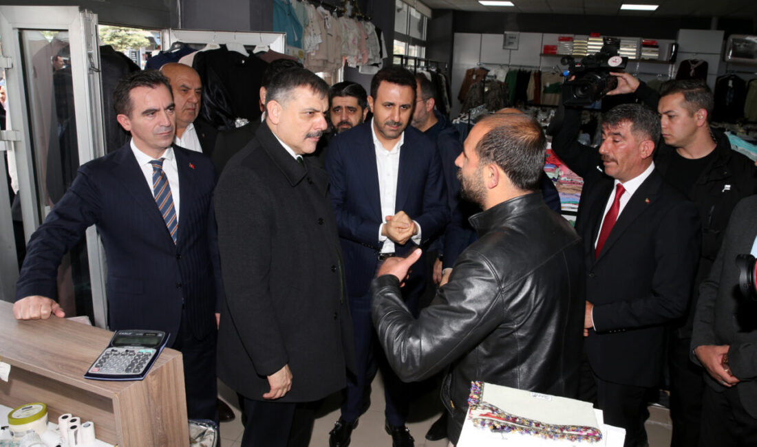 BİTLİS (AA) – İçişleri Bakanı Mustafa Çiftçi, Bitlis'in Ahlat ilçesinde