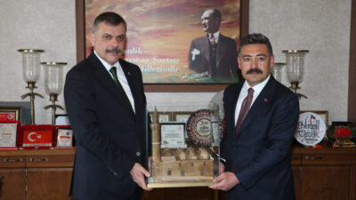 - "Ankara'ya döndüğümde Adilcevaz'ımız, Ahlat ve Tatvan'la ilgili belediye ve