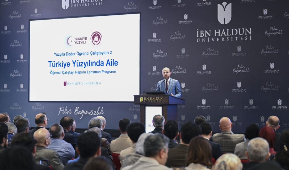 - İHÜ Mütevelli Heyeti Başkan Vekili Bilal Erdoğan:
- "İnsanların çocuk