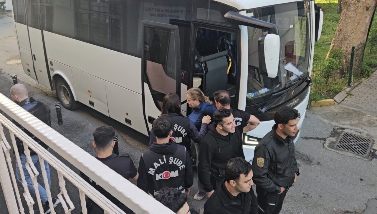 İSTANBUL (AA) – "İmamoğlu çıkar amaçlı suç örgütü"ne yönelik soruşturma