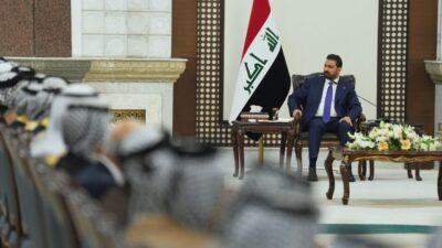 BAĞDAT (AA) – Irak Başbakanı Ali ez-Zeydi, hükümetinin silahın yalnızca