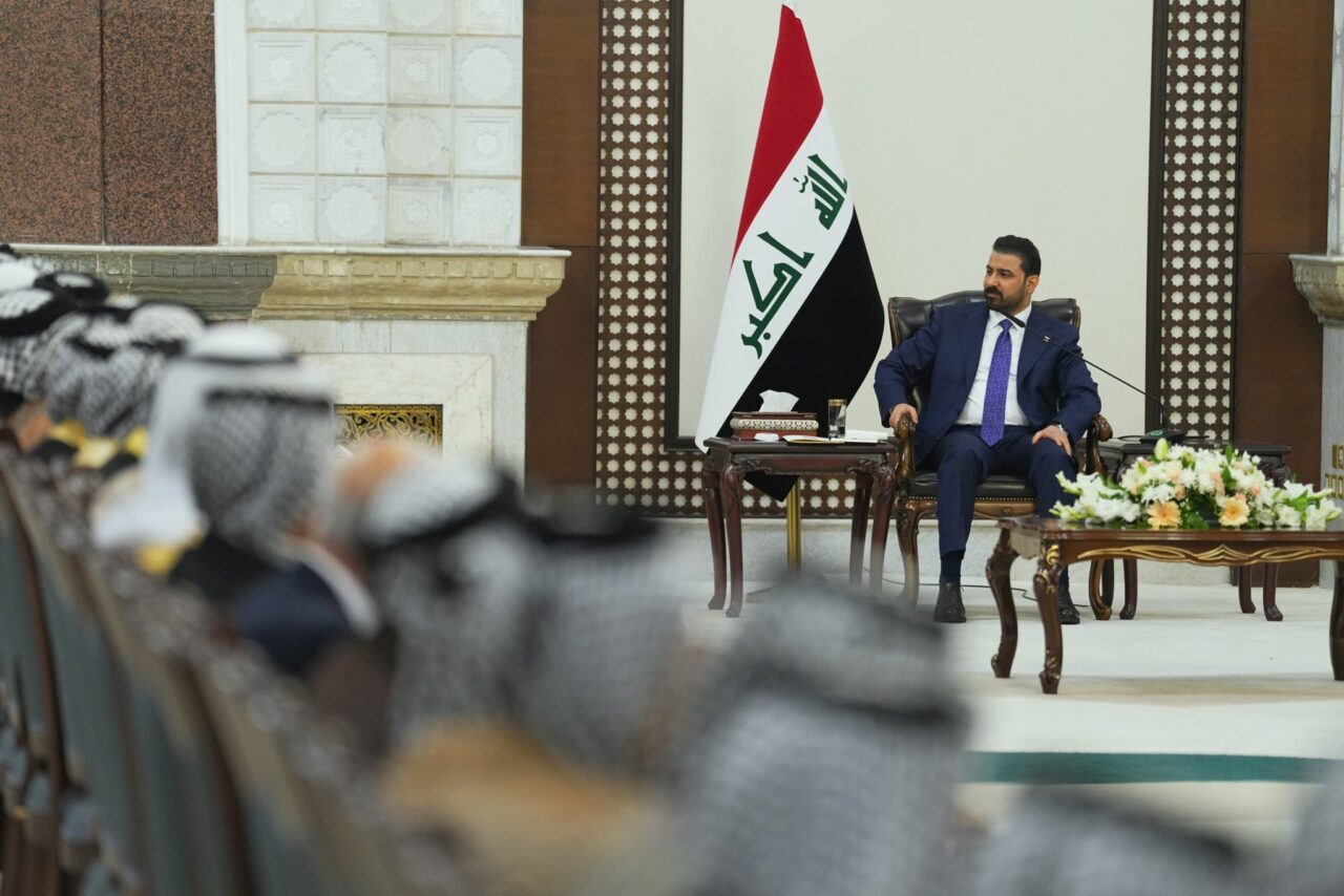 BAĞDAT (AA) – Irak Başbakanı Ali ez-Zeydi, hükümetinin silahın yalnızca