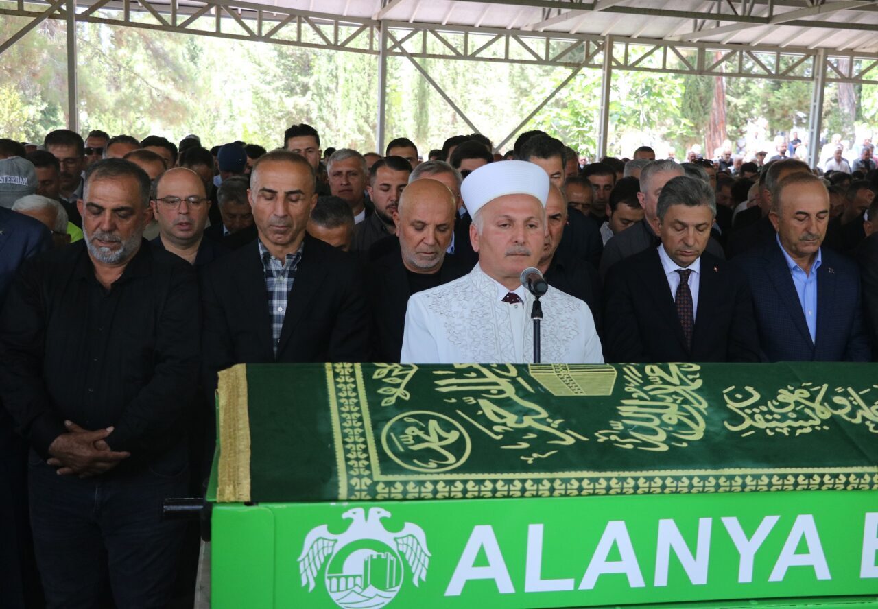 ANTALYA (AA) – Antalya'nın Alanya ilçesinde vefat eden; eski Dışişleri