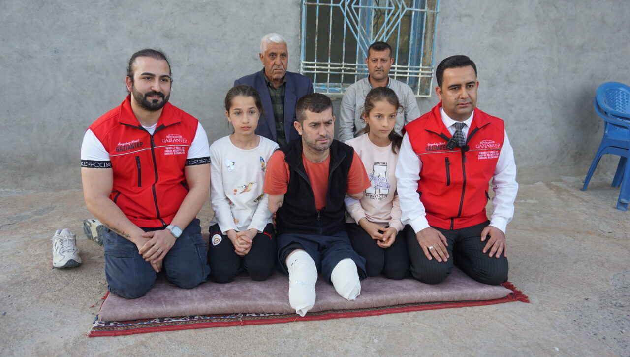ŞANLIURFA (AA) – Şanlıurfa'nın Viranşehir ilçesinde geçirdiği iş kazasında iki