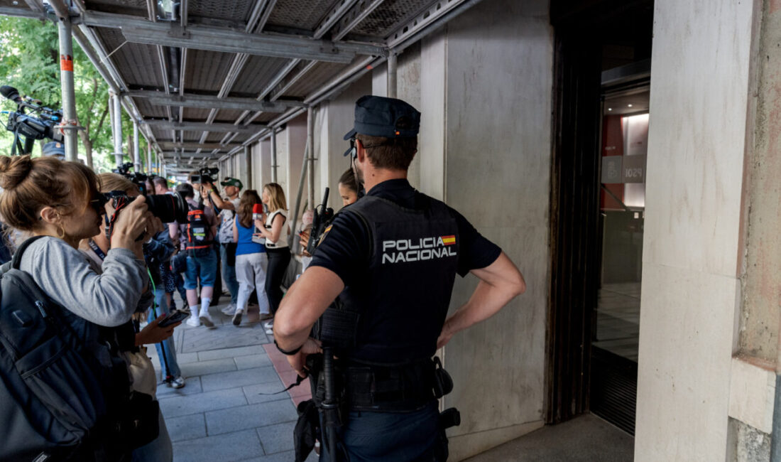- Başbakan ve PSOE lideri Pedro Sanchez:
- "Saklayacak hiçbir şeyimiz