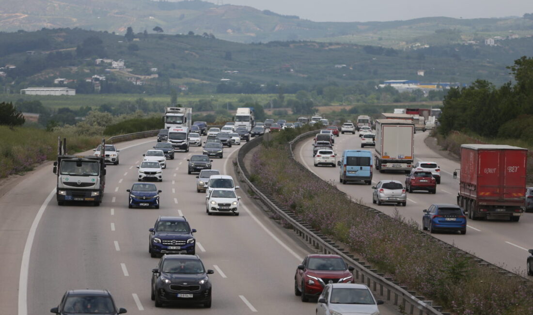 BURSA (AA) – Kurban Bayramı tatili dolayısıyla İstanbul-İzmir Otoyolu'nun Bursa