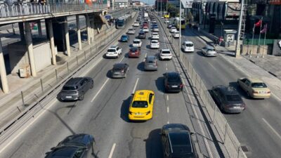 İSTANBUL (AA) – İstanbul'da, Kurban Bayramı'nın birinci gününde kentte trafik