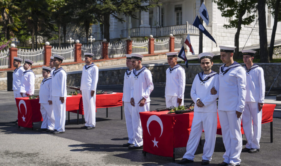 İSTANBUL (AA) – İstanbul Boğaz Komutanlığınca Engelliler Haftası dolayısıyla 4