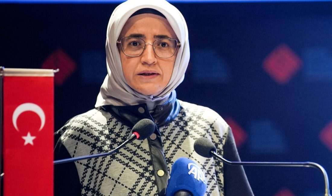 - Hukukçular Derneği Genel Başkanı Mehmet Melih Gülseren:
- "Hukuk, yalnızca
