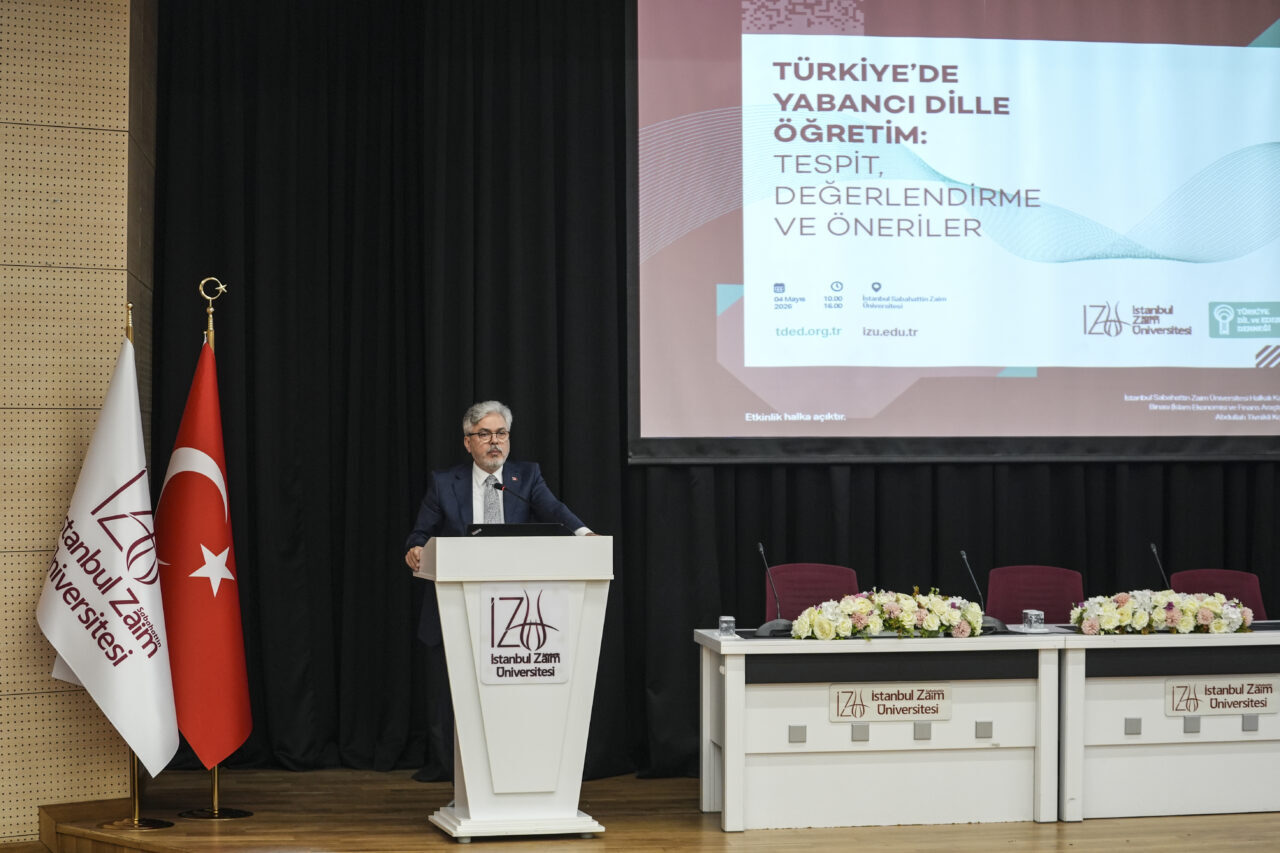 - Milli Eğitim Bakan Yardımcısı Ömer Faruk Yelkenci:
- "Türkiye'de yabancı