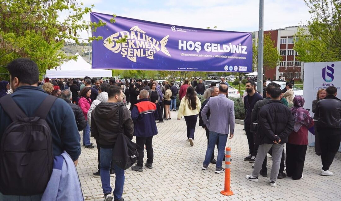 ISPARTA (AA) – Isparta Uygulamalı Bilimler Üniversitesi'nde (ISUBÜ) düzenlenen "5.