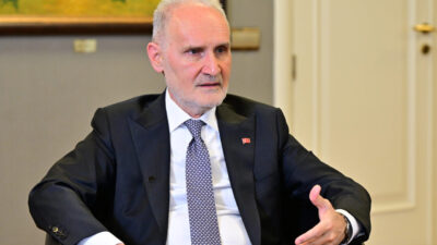 - "Günlük problemlerimizi giderecek mikro adımları çok hızlı ve seri