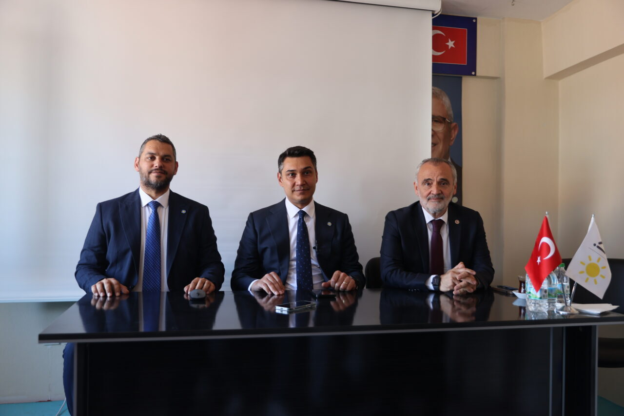 EDİRNE (AA) – İYİ Parti Genel Başkan Yardımcısı Alper Akdoğan,