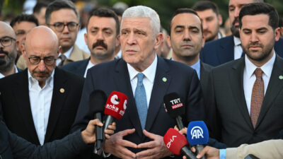 - "Ben insanlara bu bayramda huzur, bereket, mutluluk, demokrasi, adalet,