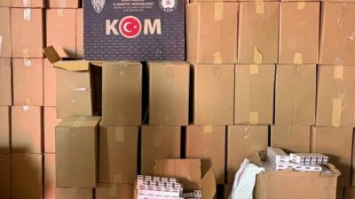 İZMİR (AA) – İzmir'in Bornova ilçesindeki bir depoda gümrük kaçağı
