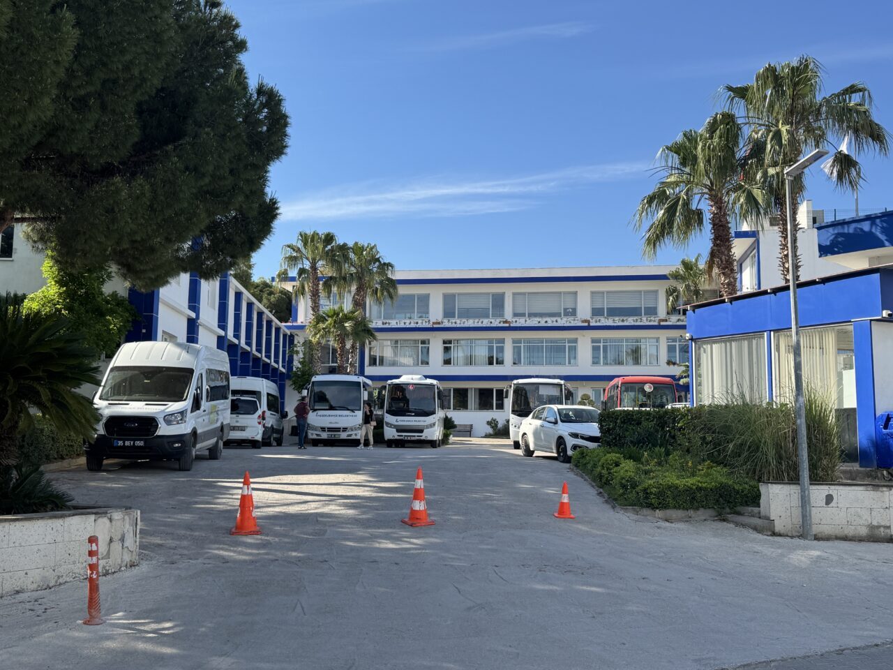 İZMİR (AA) – İzmir'in Güzelbahçe Belediyesi'ne yönelik "suç işlemek amacıyla