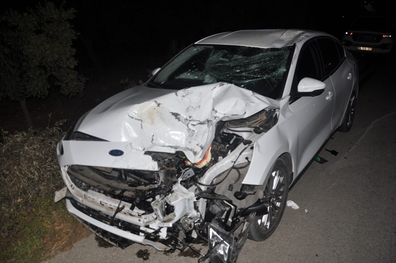 İZMİR (AA) – İzmir'in Tire ilçesinde otomobille çarpışan motosikletin sürücüsü