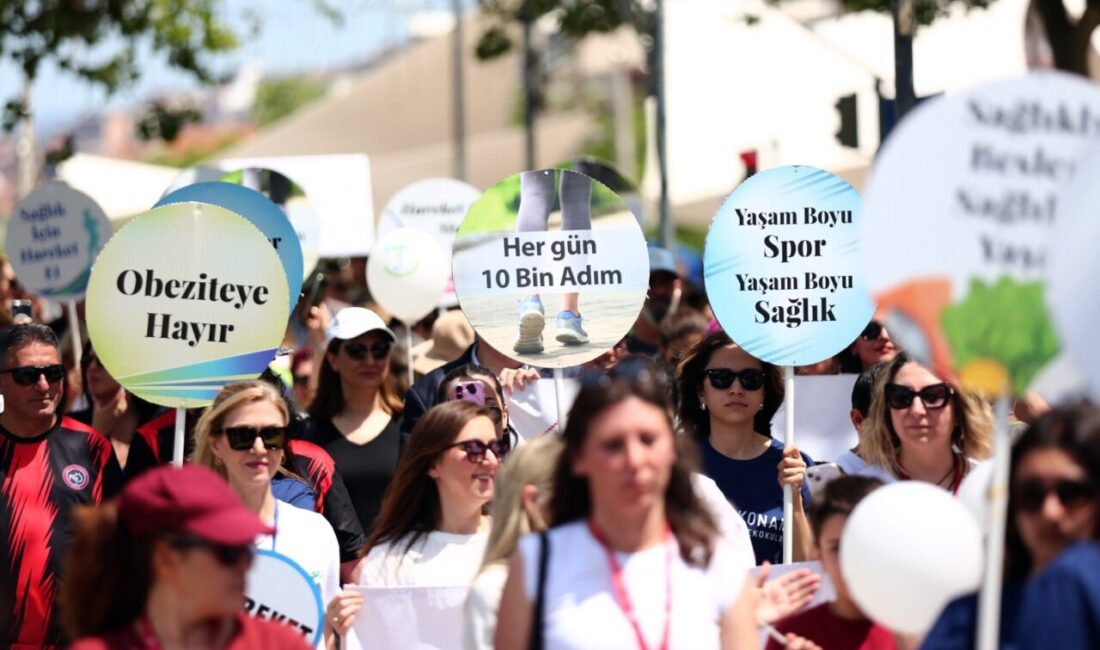 İZMİR (AA) – İzmir'de "Sağlık İçin Hareket Et Günü" kapsamında
