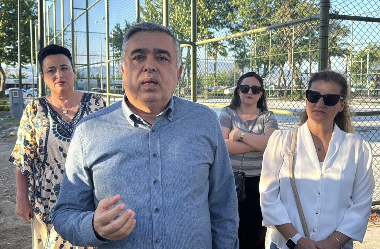 - Mahalle sakinlerinden Mehmet Yılmaz Alp:
- "Tarihi bir geçmişi olan