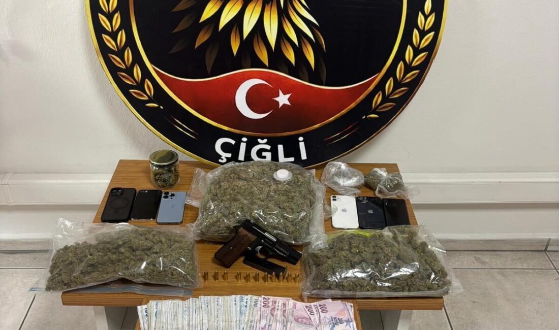 İZMİR (AA) – İzmir'in Çiğli ilçesinde düzenlenen uyuşturucu operasyonunda 6