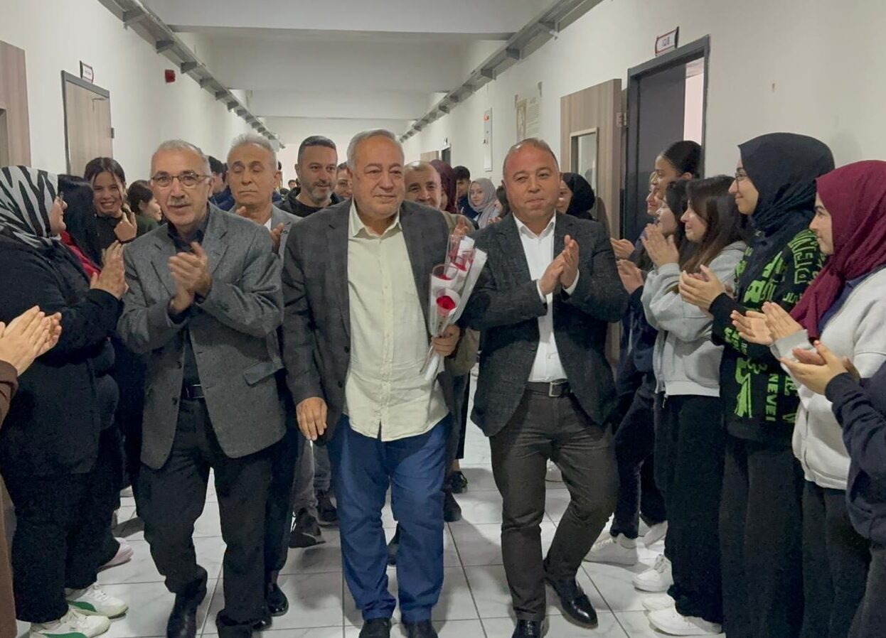 KAHRAMANMARAŞ (AA) – Kahramanmaraş'ın Onikişubat ilçesinde emekli olan 40 yıllık