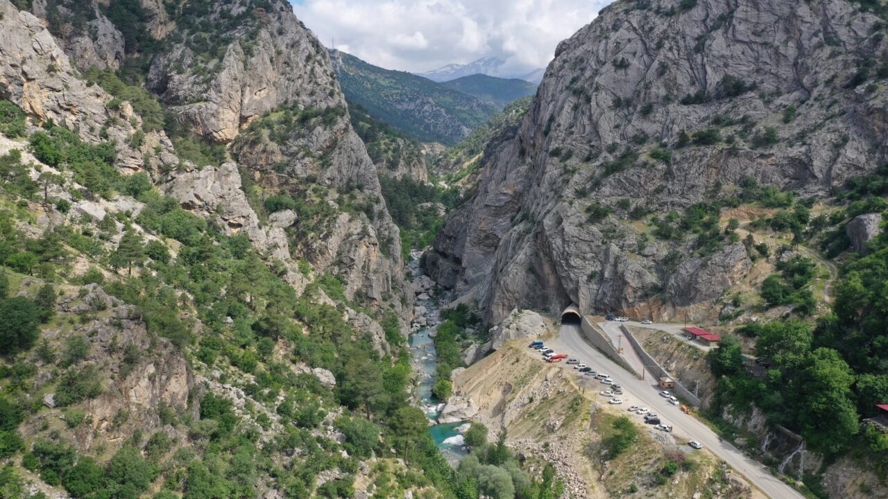 KAHRAMANMARAŞ (AA) – Kahramanmaraş'ın Onikişubat ilçesinde nehirde kaybolan 62 yaşındaki