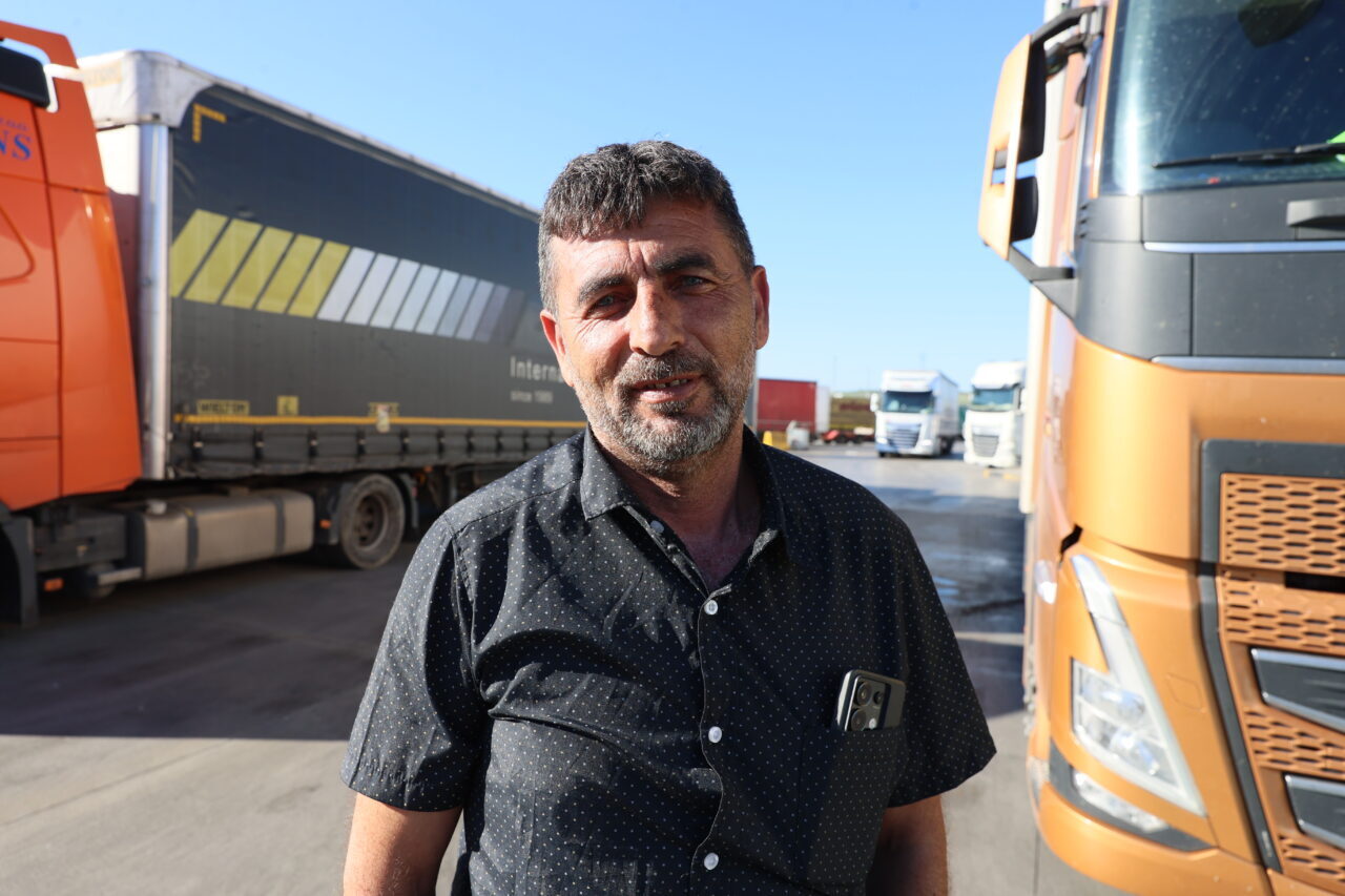 EDİRNE (AA) – Edirne'de, Kapıkule Sınır Kapısı'ndaki tır parklarında çıkış