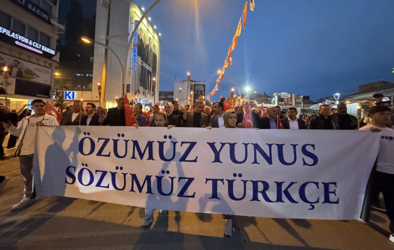 KARAMAN (AA) – Karaman'da düzenlenen 749. Türk Dil Bayramı ve