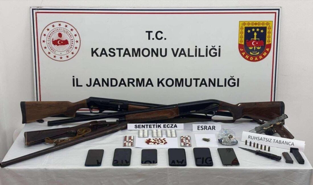 KASTAMONU (AA) – Kastamonu merkezli 3 ilde düzenlenen uyuşturucu operasyonlarında