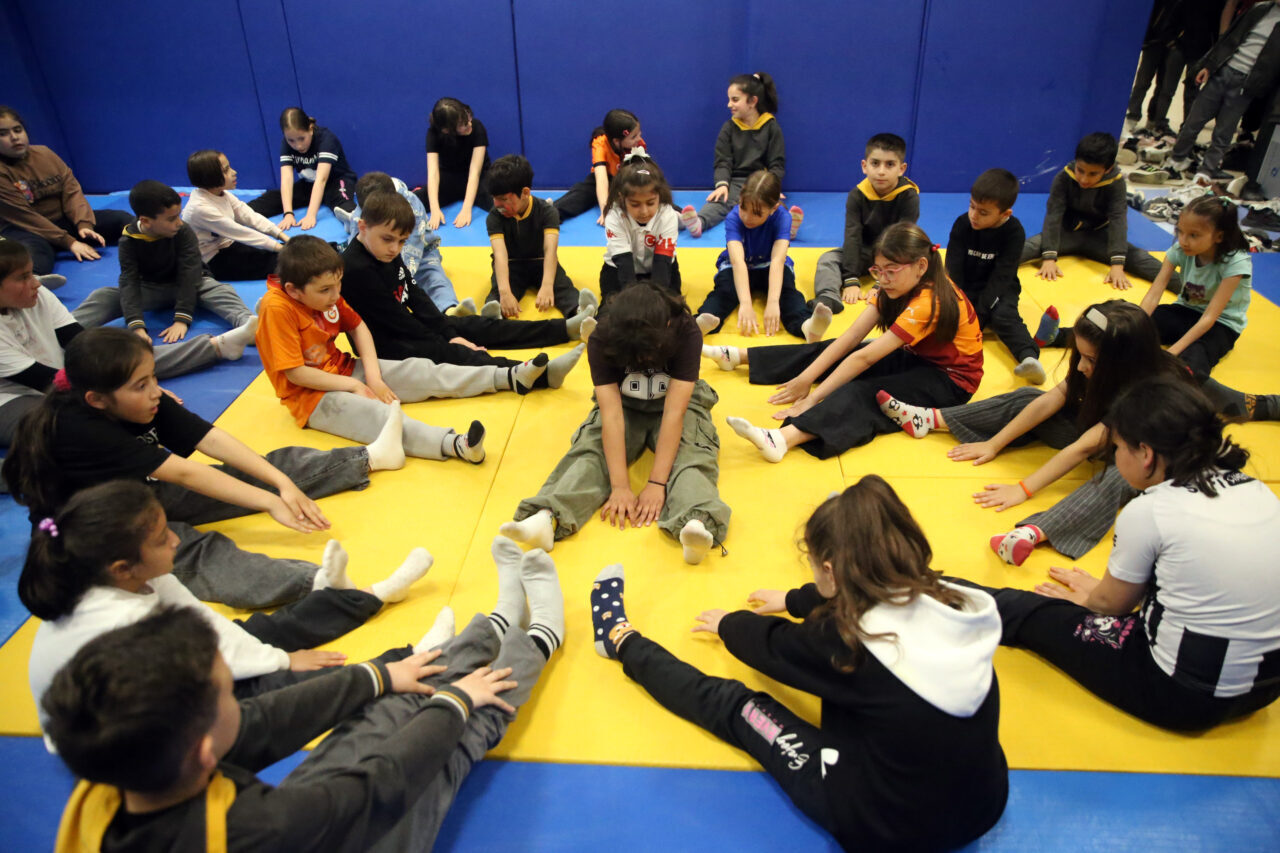 - Kentte hayata geçirilen "Kırsal Kesimdeki Kız Çocuklarının Judo ile