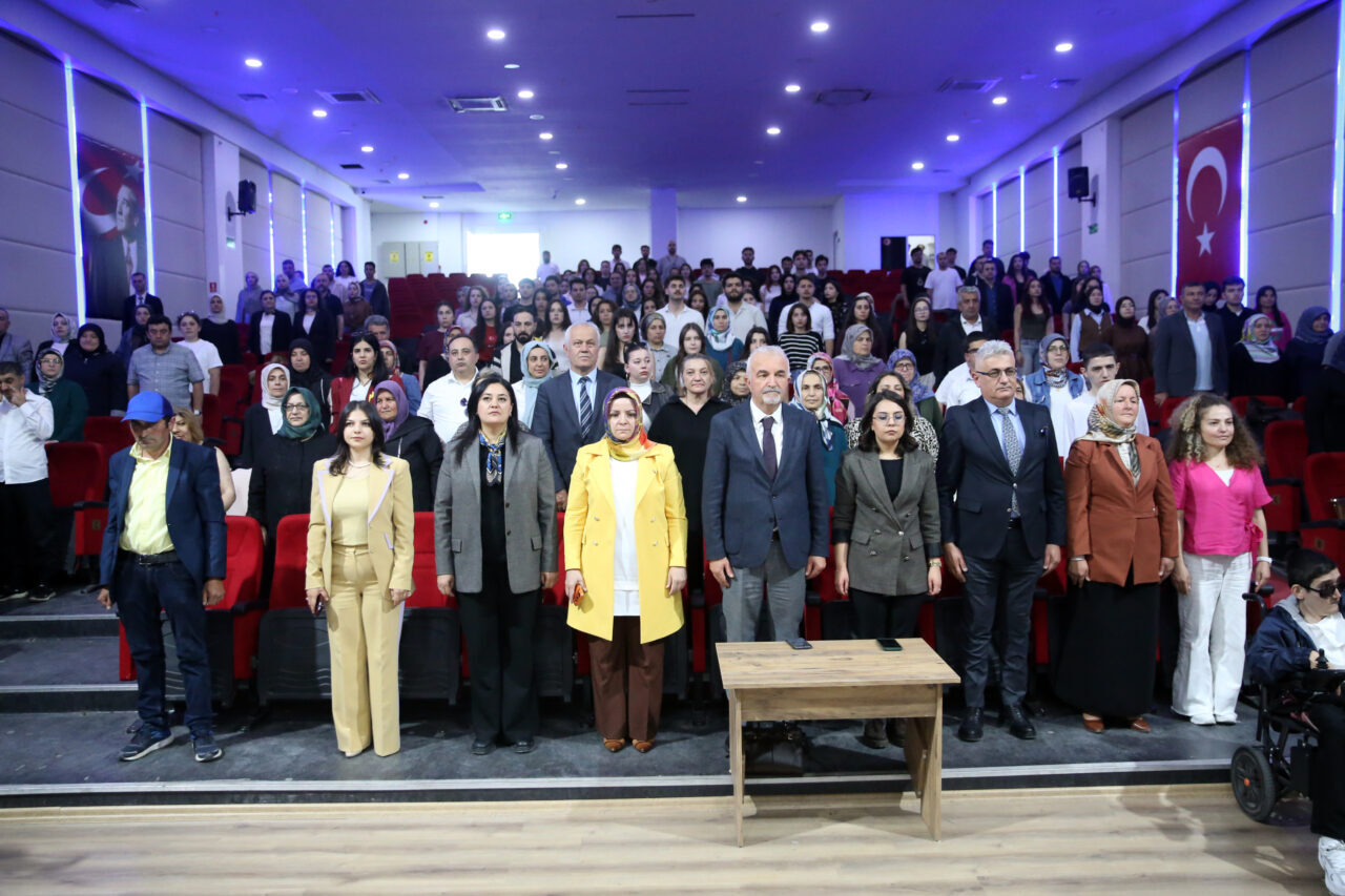 KASTAMONU (AA) – Kastamonu'da Engelliler Haftası kapsamında özel gereksinimli öğrenciler,