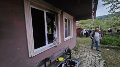 KASTAMONU (AA) – Kastamonu'nun Çatalzeytin ilçesinde sobayı yakmak için dökülen