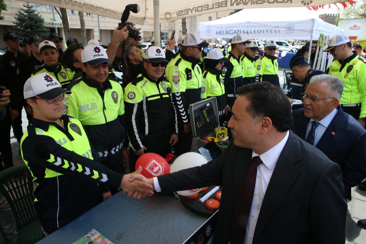 KAYSERİ (AA) – Kayseri Valisi Gökmen Çiçek, kentte bu yılın