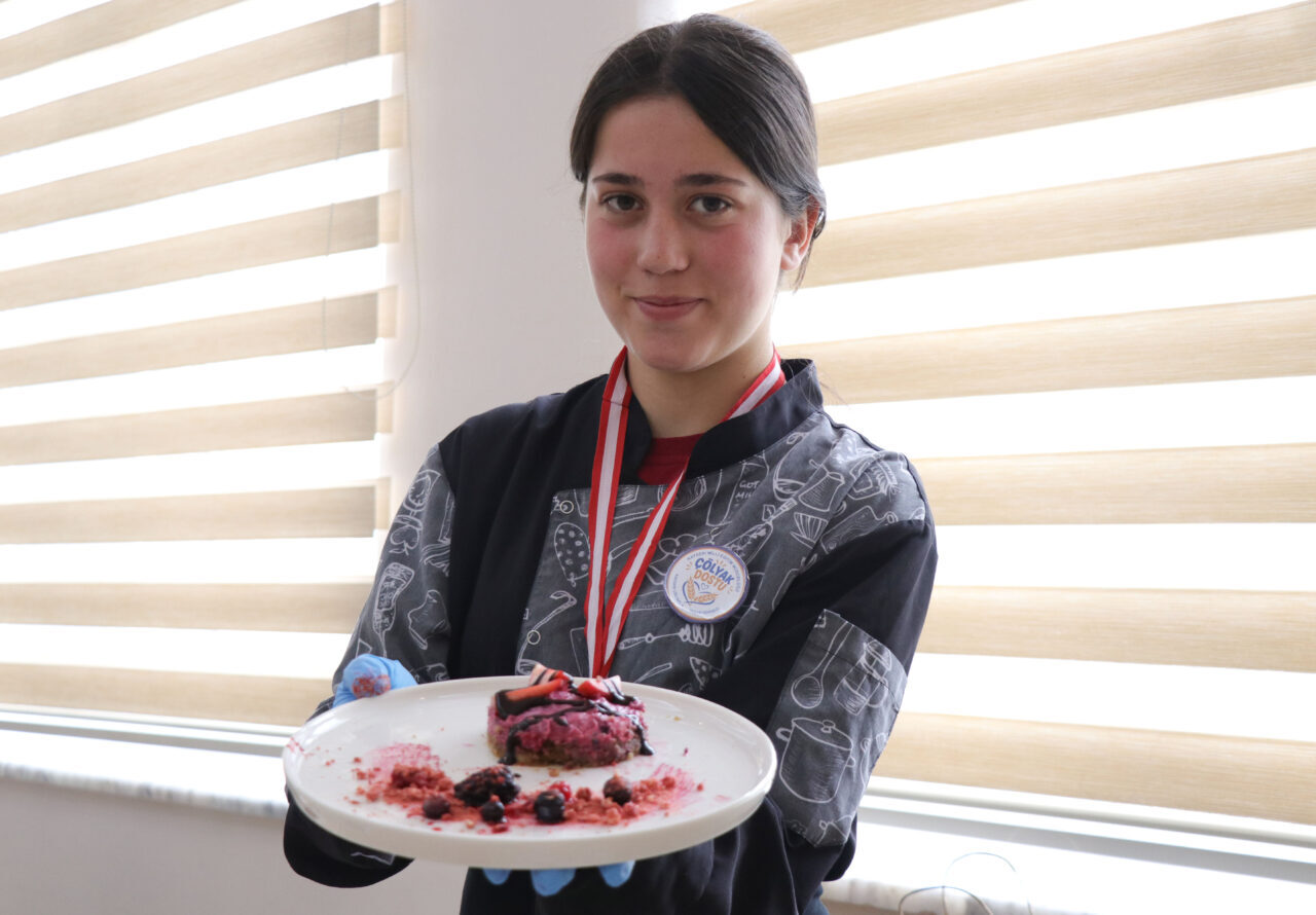 KAYSERİ (AA) – Kayseri'de lise öğrencileri, çölyak hastalığına dikkati çekmek