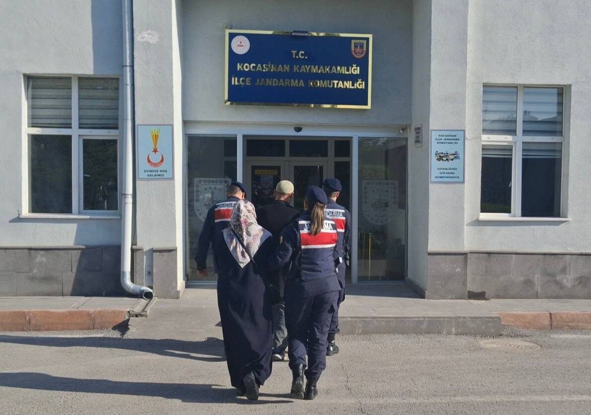 KAYSERİ (AA) – Kayseri'de terör örgütü DEAŞ'a yönelik operasyonda biri