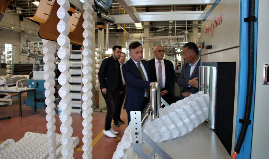 KAYSERİ (AA) – Kayseri'de yatak üreten lise, çift yaylı paket