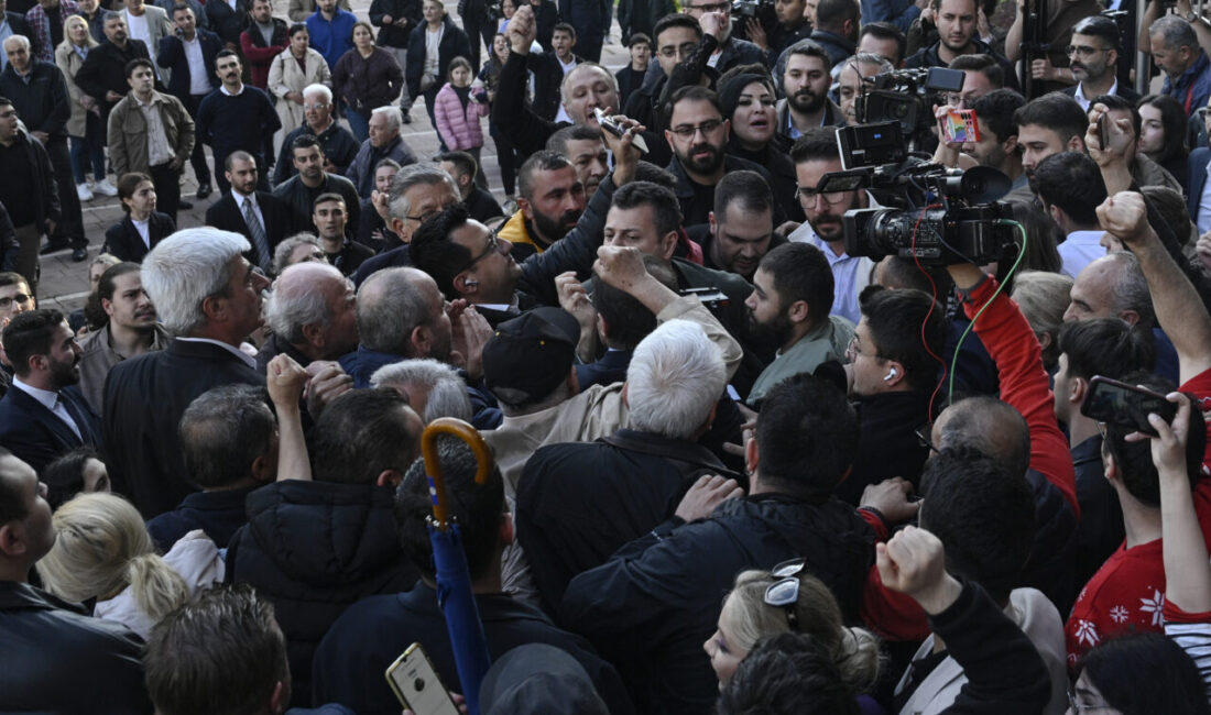 - "Cumhuriyet Halk Partisi milletimizin egemenlik senedidir. 38. Olağan Kurultayımız
