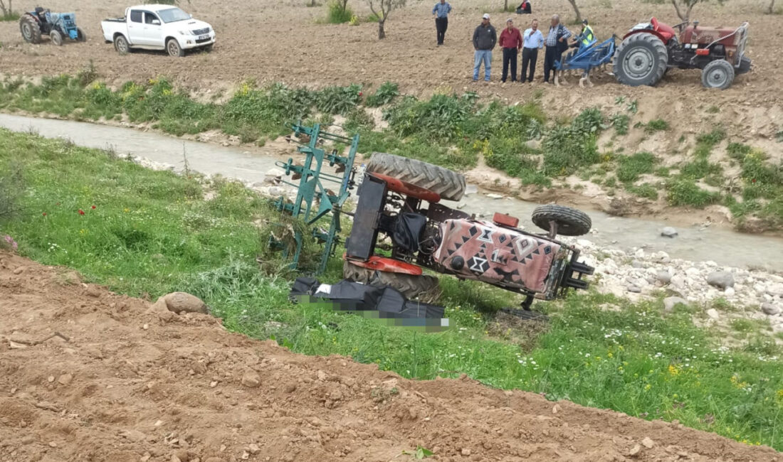 KİLİS (AA) – Kilis'te devrilen traktörün sürücüsü hayatını kaybetti. Beşenli