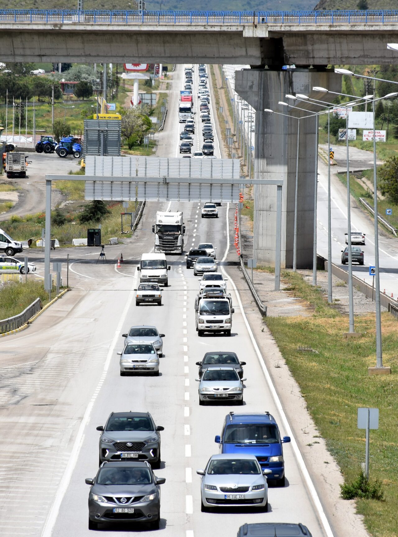 KIRIKKALE (AA) – Kurban Bayramı'nı memleketlerinde geçirmek için yola çıkan